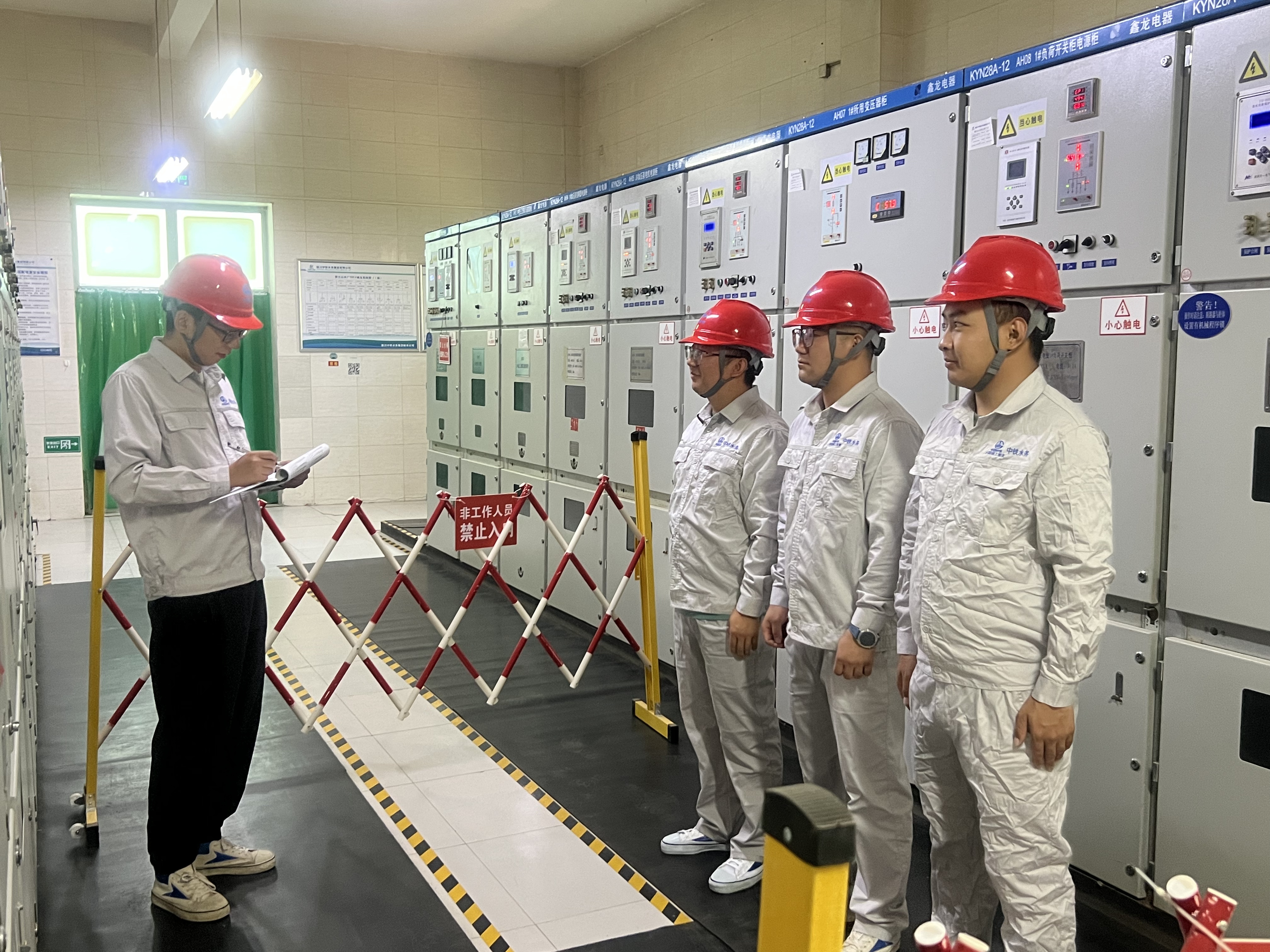 党建品牌展播 | 银川中铁水务制水hth官方网页版_hth(中国)党支部：红旗领航 水映初心