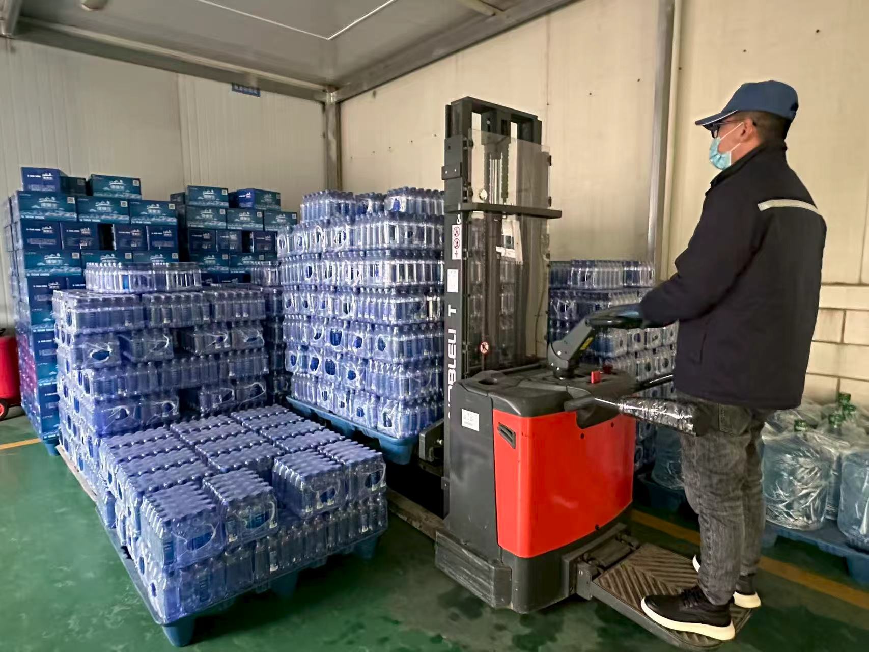 大干100天 决胜保目标⑪|润川矿泉水hth官方网页版_hth(中国)：锚定目标全力冲刺 实干担当决胜全年